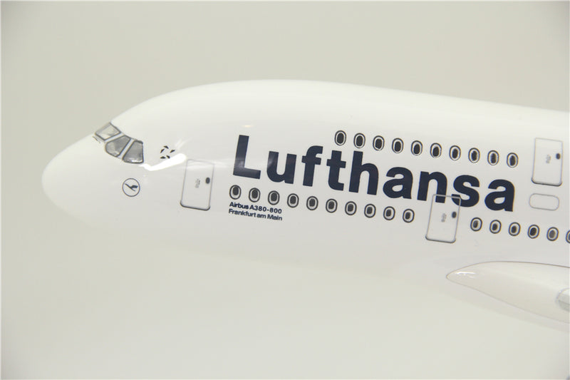 1:150 Airbus A380-800 Lufthansa Airplane Model