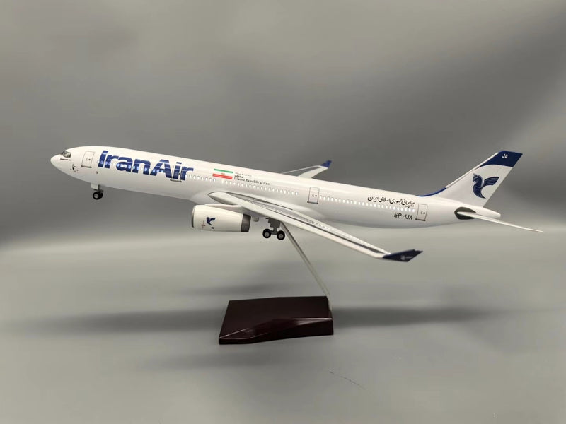 1:135 Iran Air A330  aircraft model