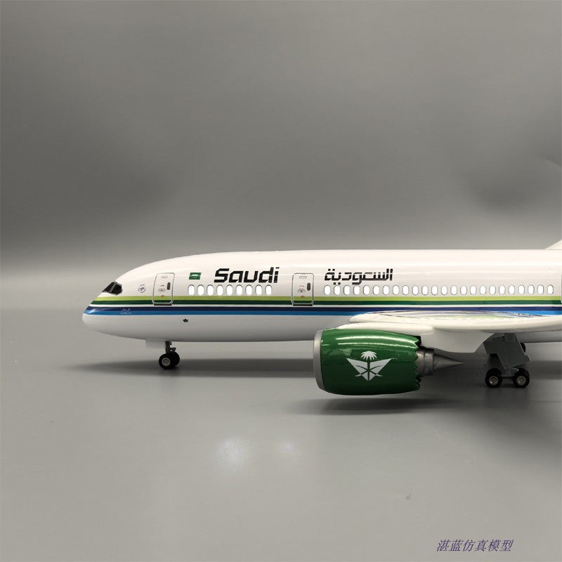 1:130 Saudi Airlines Boeing 787aircraft model