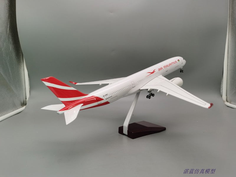 1:142 Air Mauritius Airbus 350 Aiplane Model