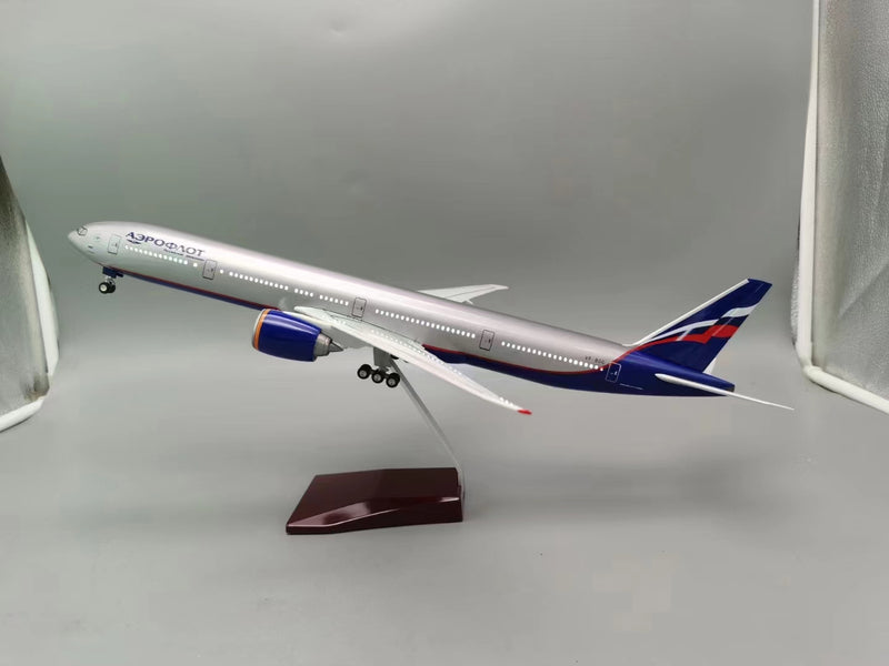 1:160 Russian Boeing Airlines B777-300ER Airplane Model