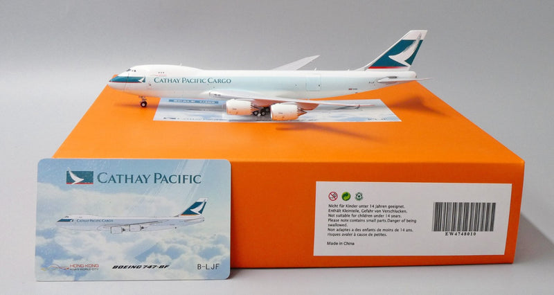 1:400 Cathay Pacific Cargo B747-8 Diecast Airplane Model