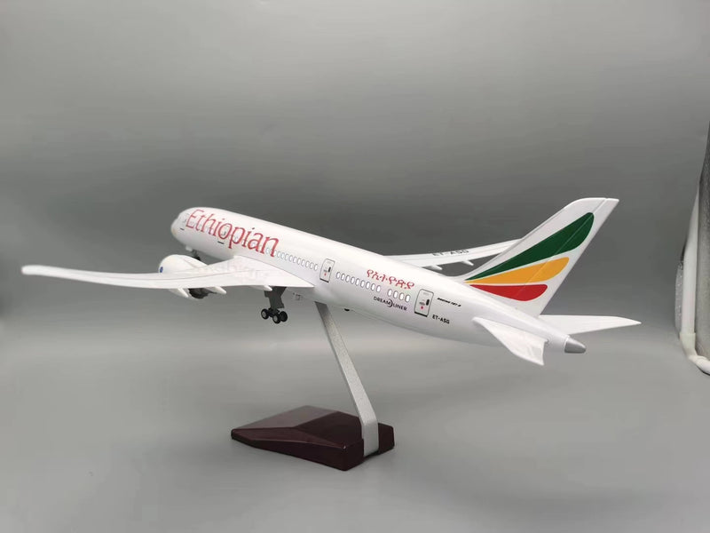 1:130 Ethiopian Boeing 787 Airplane Model