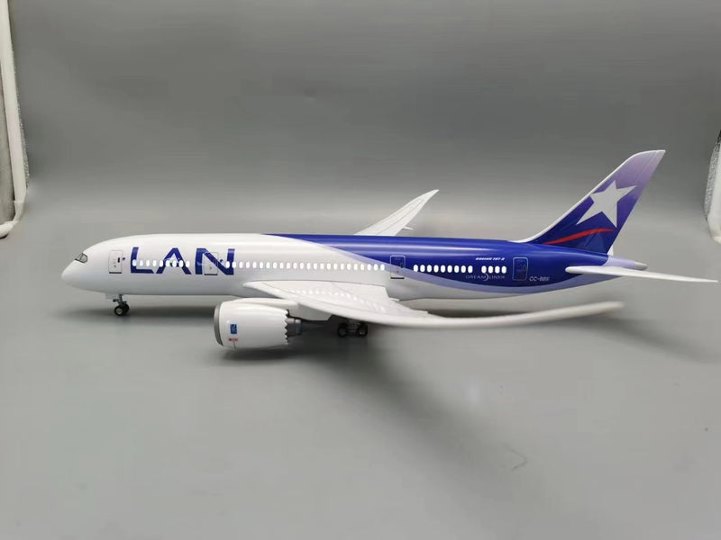 1:130 Chile  Airlines Boeing 787 Airplane Model