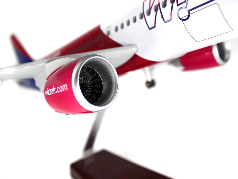 1:80 Wizz Air Airbus A320 neo Airplane Model