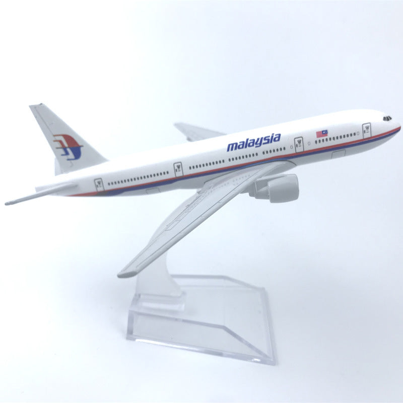 malaysia airlines boeing 777 airplane model