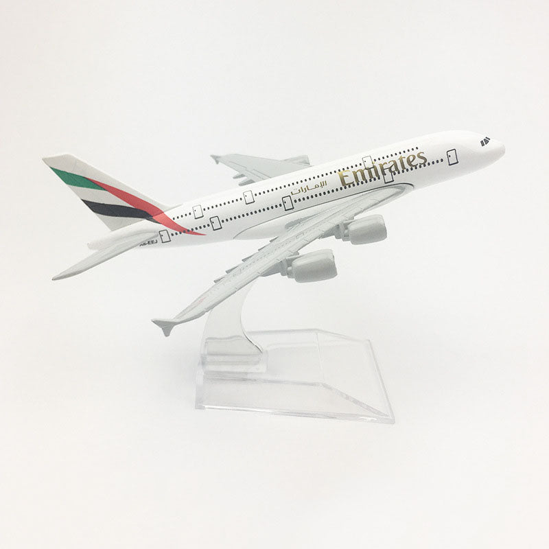 emirates airline airbus a380 model airplane 1:400