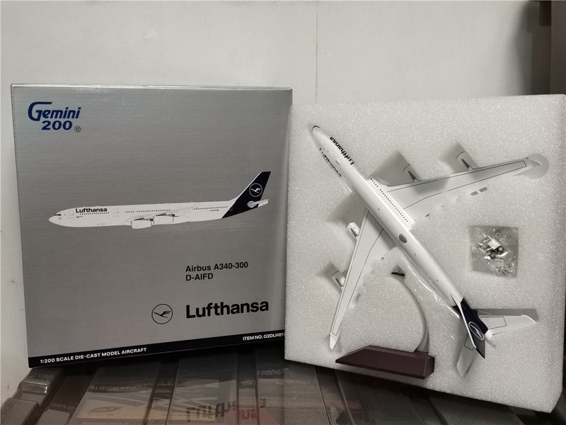 1:200 Lufthansa A340-300 D-AIFD Model Aircraft