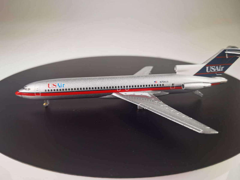 1: 250 american airlines b727 aircraft model
