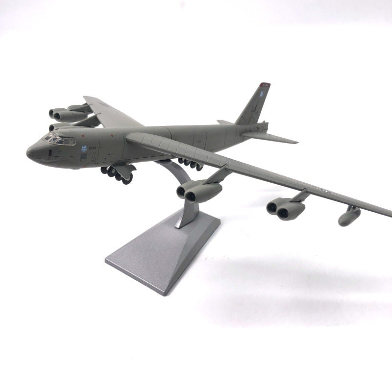 b52 stratofortress long-range strategic bomber model 1/200