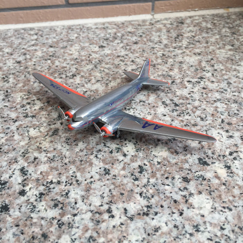 1:200 Lockheed DC-3 Airplane Model