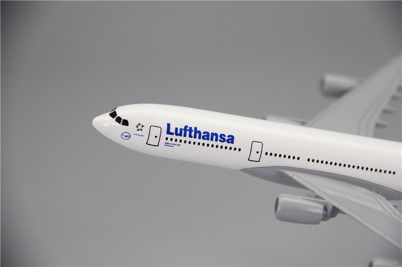 1:400 Lufthansa A340-600 Model Airplane