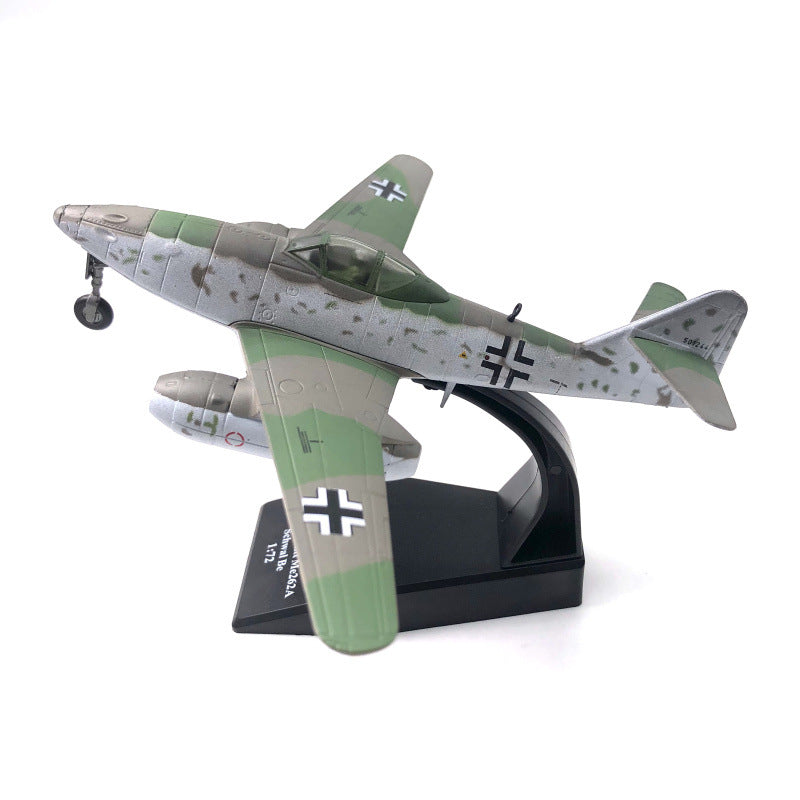 simulation model of german jet fighter me-262 in world war ii