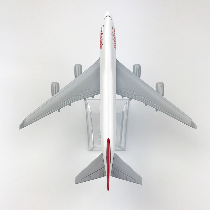 swiss airlines boeing 747 model airplane