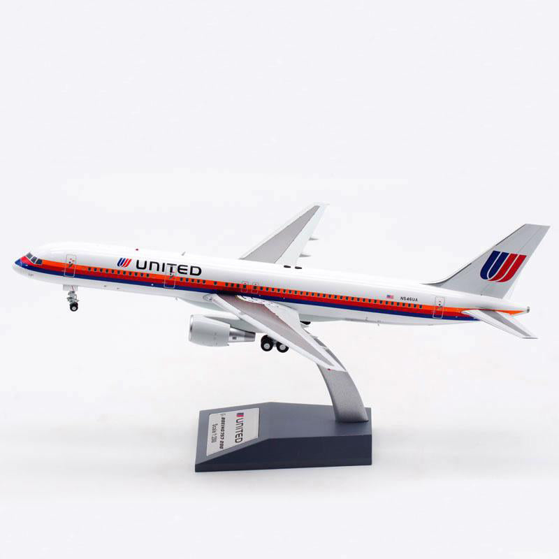 1:200 United Airlines B757-200 N546UA Airplane Model