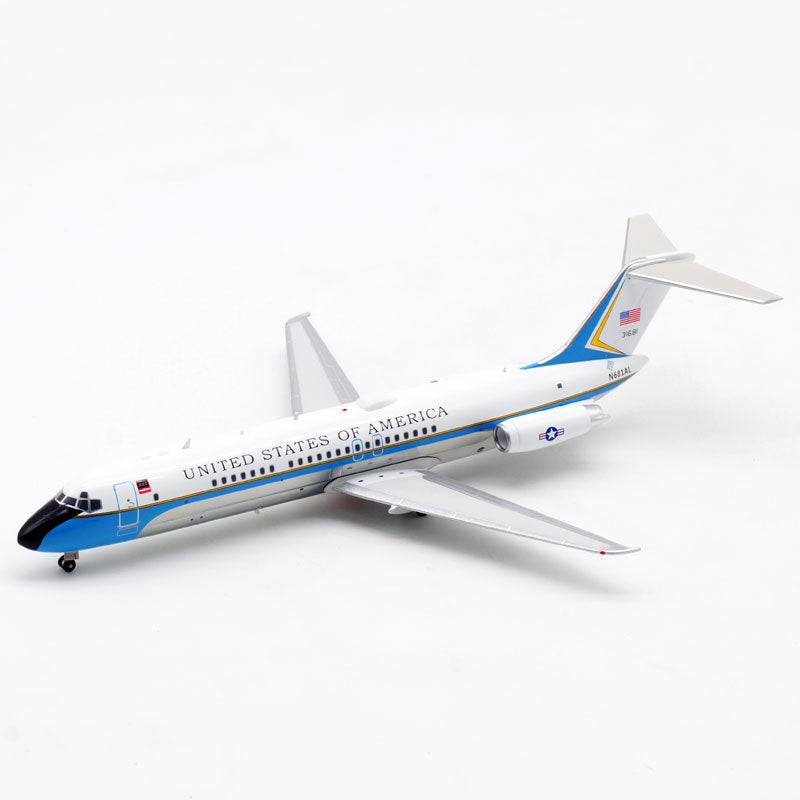 1：200 U.S. Air Force McDonnell Douglas VC-9C DC-9 VIP plane N681AL alloy airplane model
