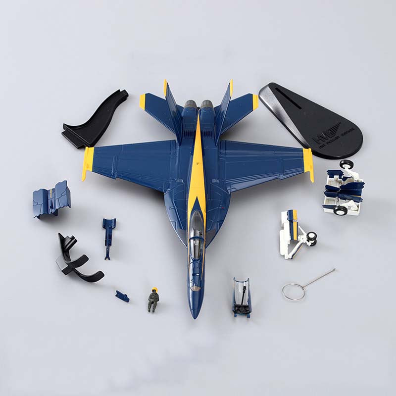 1:72 US Navy F/A-18E Blue Angel Fighter Model