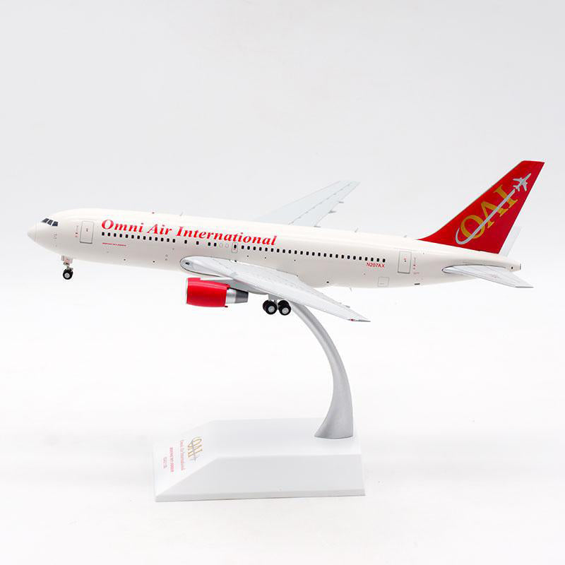 1:200 Omni Air International B767-200ER XX2328 Airplane Model