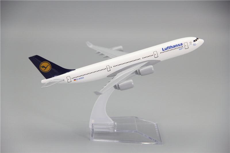 1:400 Lufthansa A340-600 Model Airplane