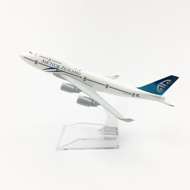air new zealand boeing 747 model airplane