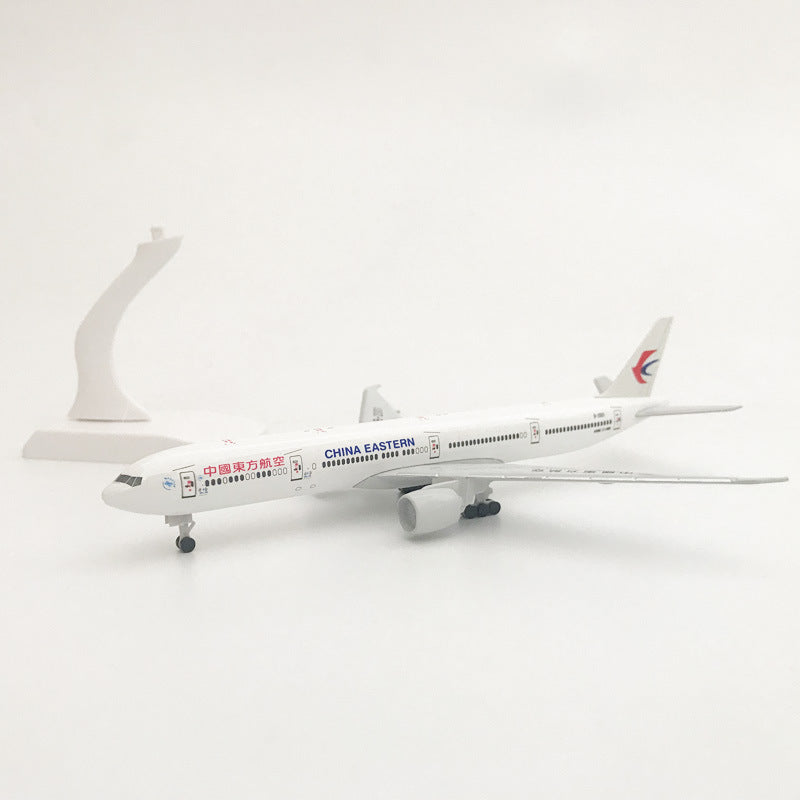 1:400 China Eastern Airlines B777 Airplane Model