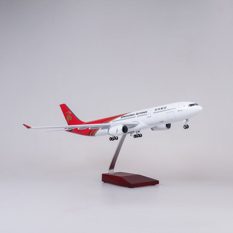 1:135 Shenzhen Airlines A330 Model Airplane