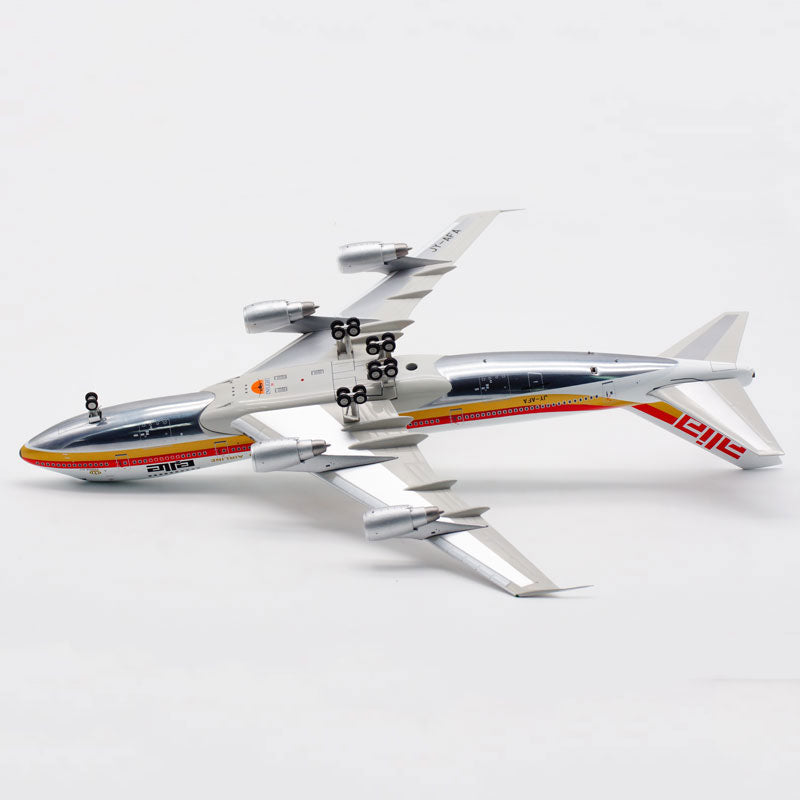 1:200 Royal Jordanian Boeing 747-200 JY-AFA Model Airplane