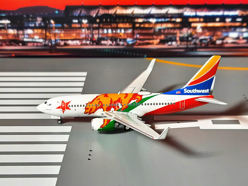 1:400 Southwest Airlines B737-700 Model Airplane