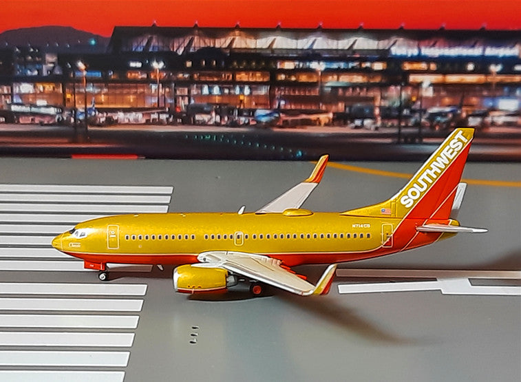 1:400 Southwest Airlines B737-700 N714CB Model Airplane