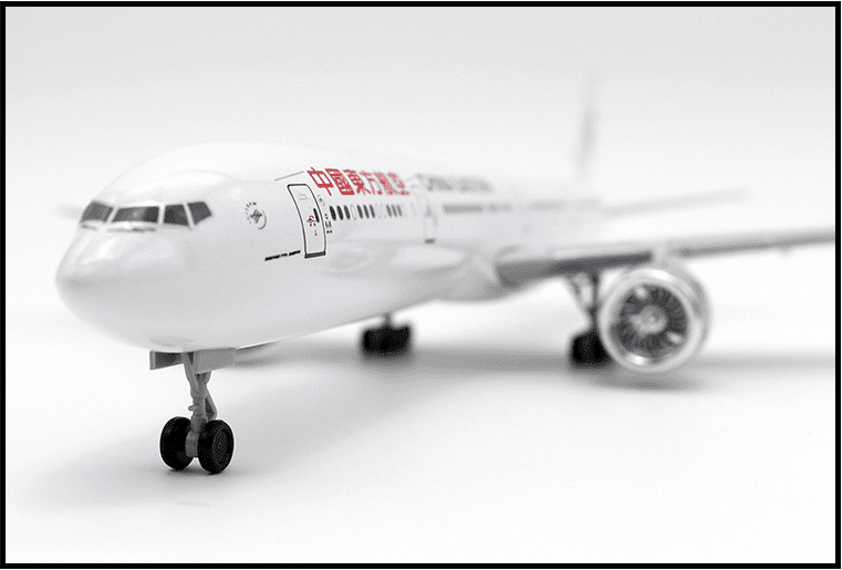 china eastern airlines boeing 777 airplane model 1:200