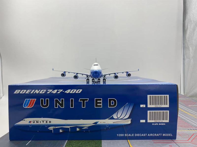 1:200 United Airlines B747-400 Diecast Airplane Model