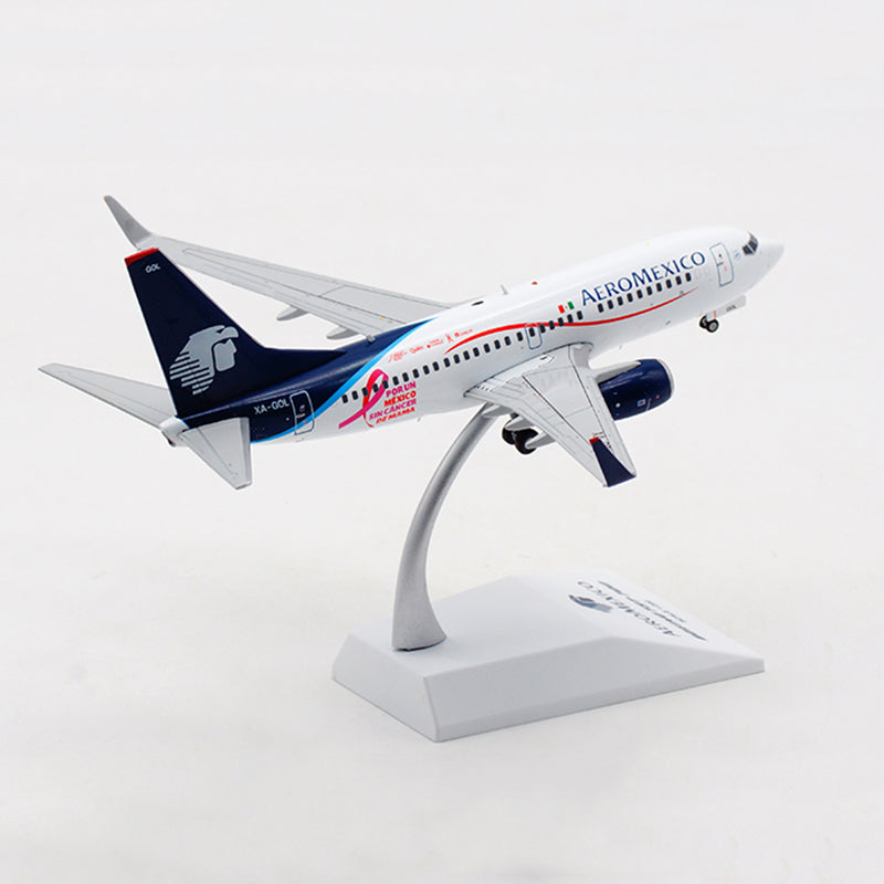 1:200 Aeromexico B737-700 XA-GOL Airplane Model