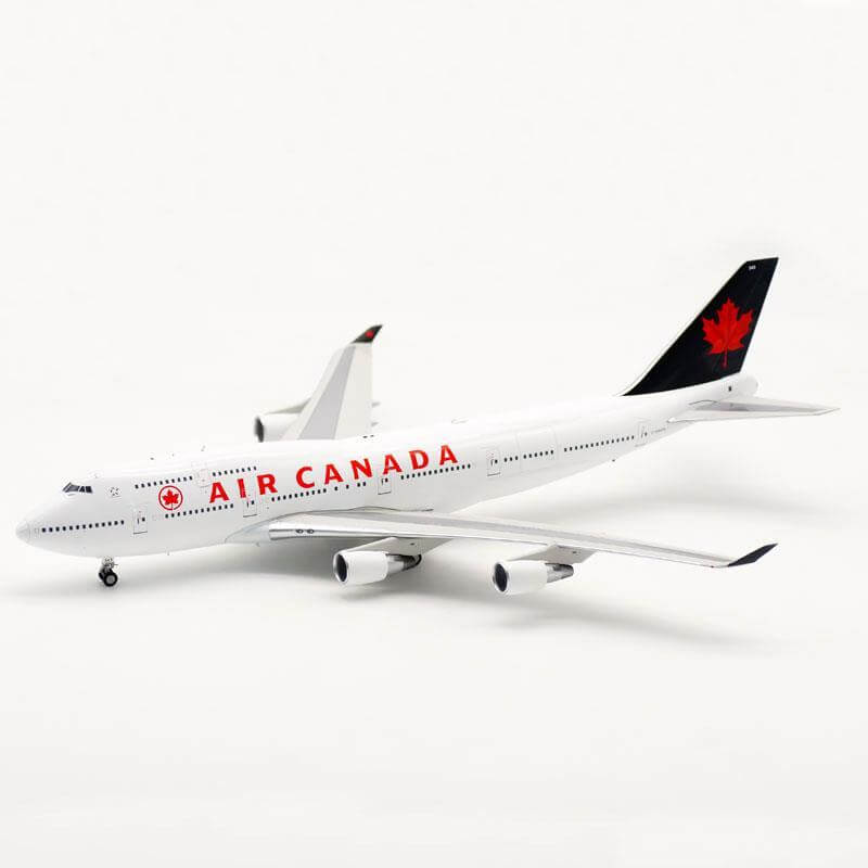 air canada boeing b747-400 aircraft model
