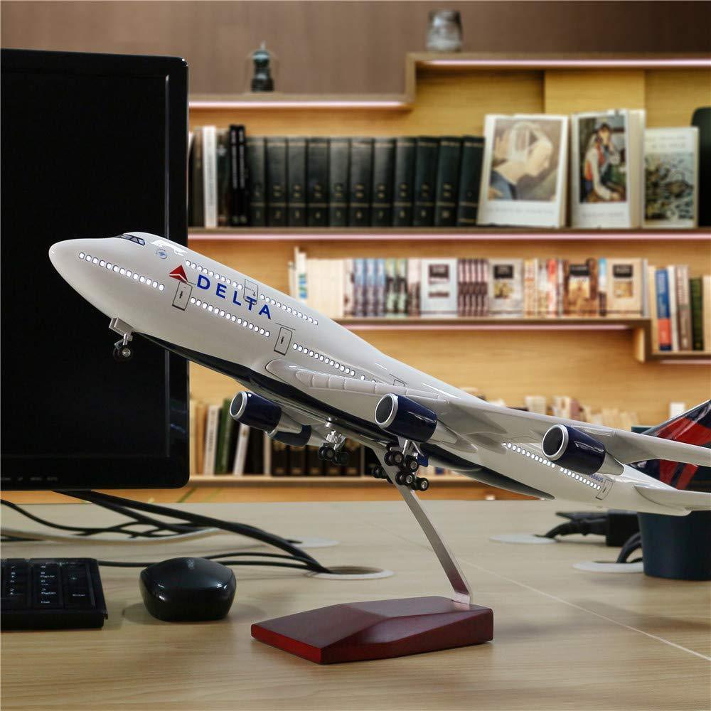 1:150 Delta Boeing B747 Airplane Model