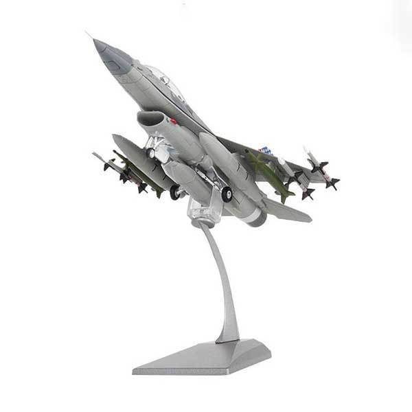 usa f-16  fighter simulation model 1:72