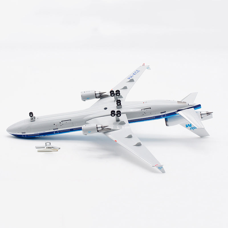 1:200 KLM Dutch Airlines McDonnell Douglas MD-11 PH-KCE Airplane Model