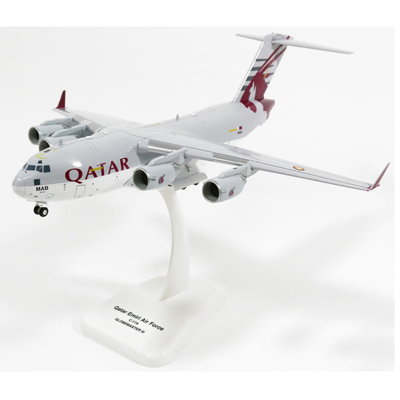 1:200 Qatar Airways C-17 Transport Airplane Model