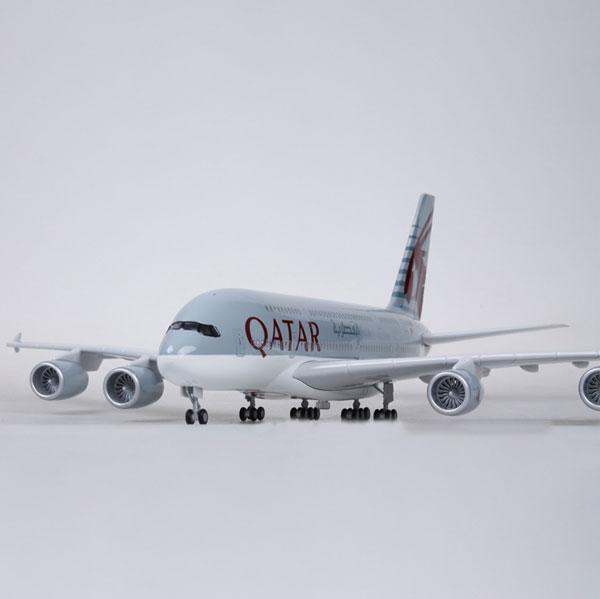 Qatar airways toy airplane new arrivals