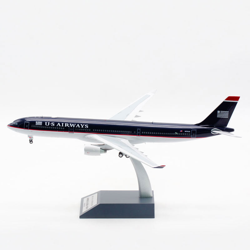 1:200 US Airways A330-300 N678US Airplane Model